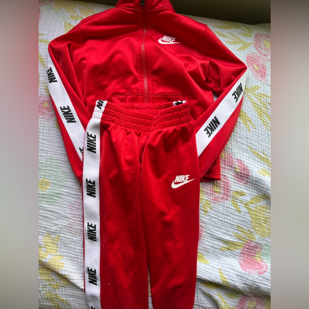 Nike two piece unisex outfit 🔥